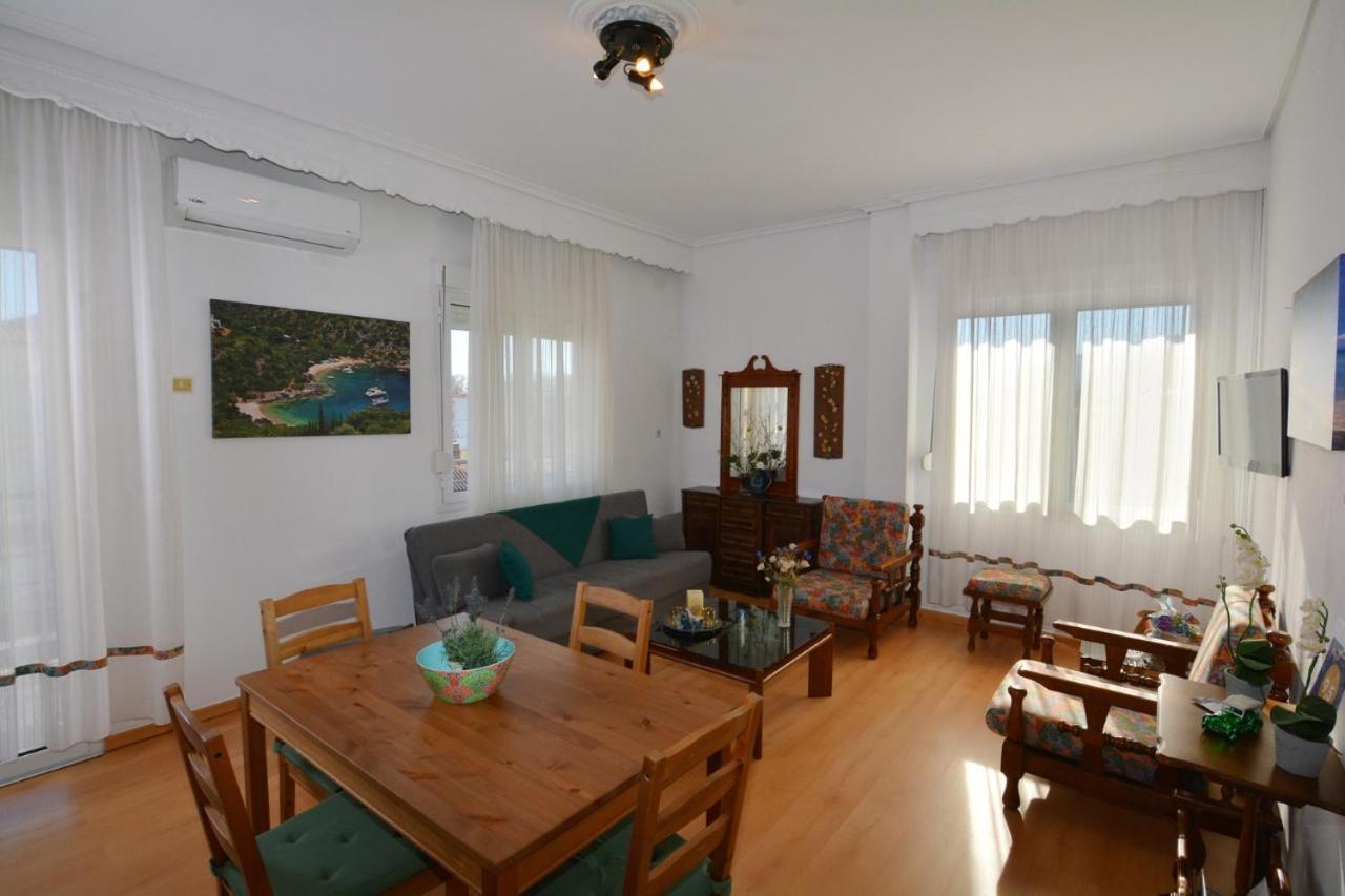 Zeusplace Georgia House Apartment Лептокария Екстериор снимка